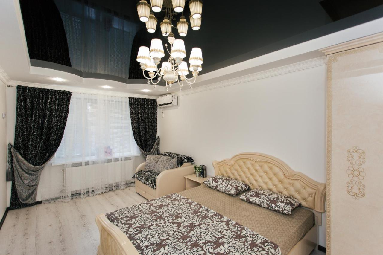 De Luxe Apartments Centr Illinskaya 수미 외부 사진