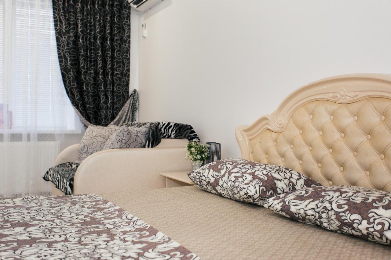 De Luxe Apartments Centr Illinskaya 수미 외부 사진